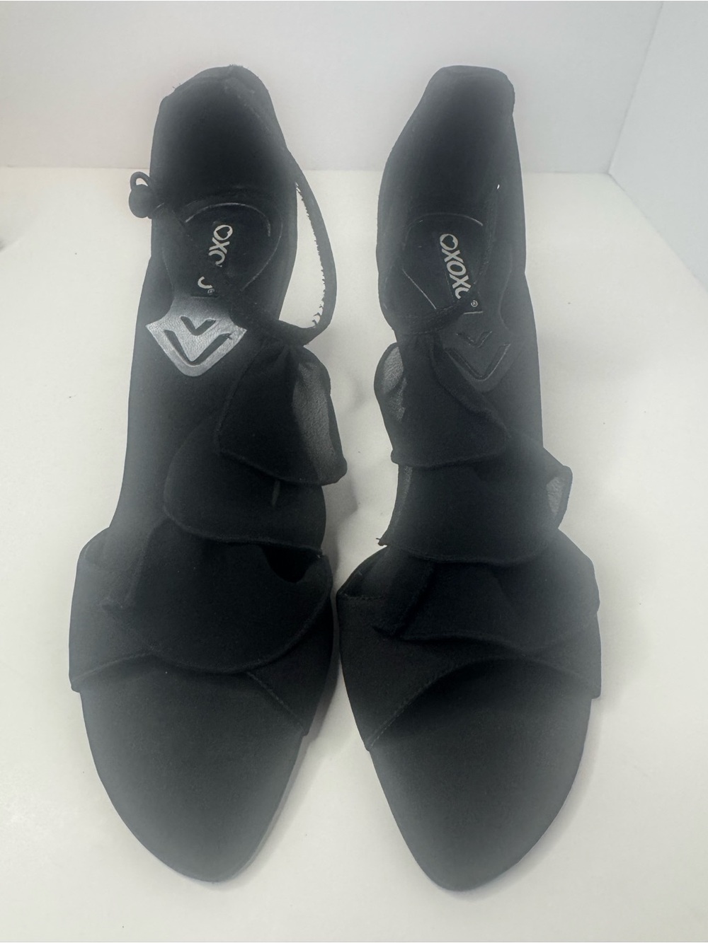XOXO Black Fabric Heels Women's Size 7.5